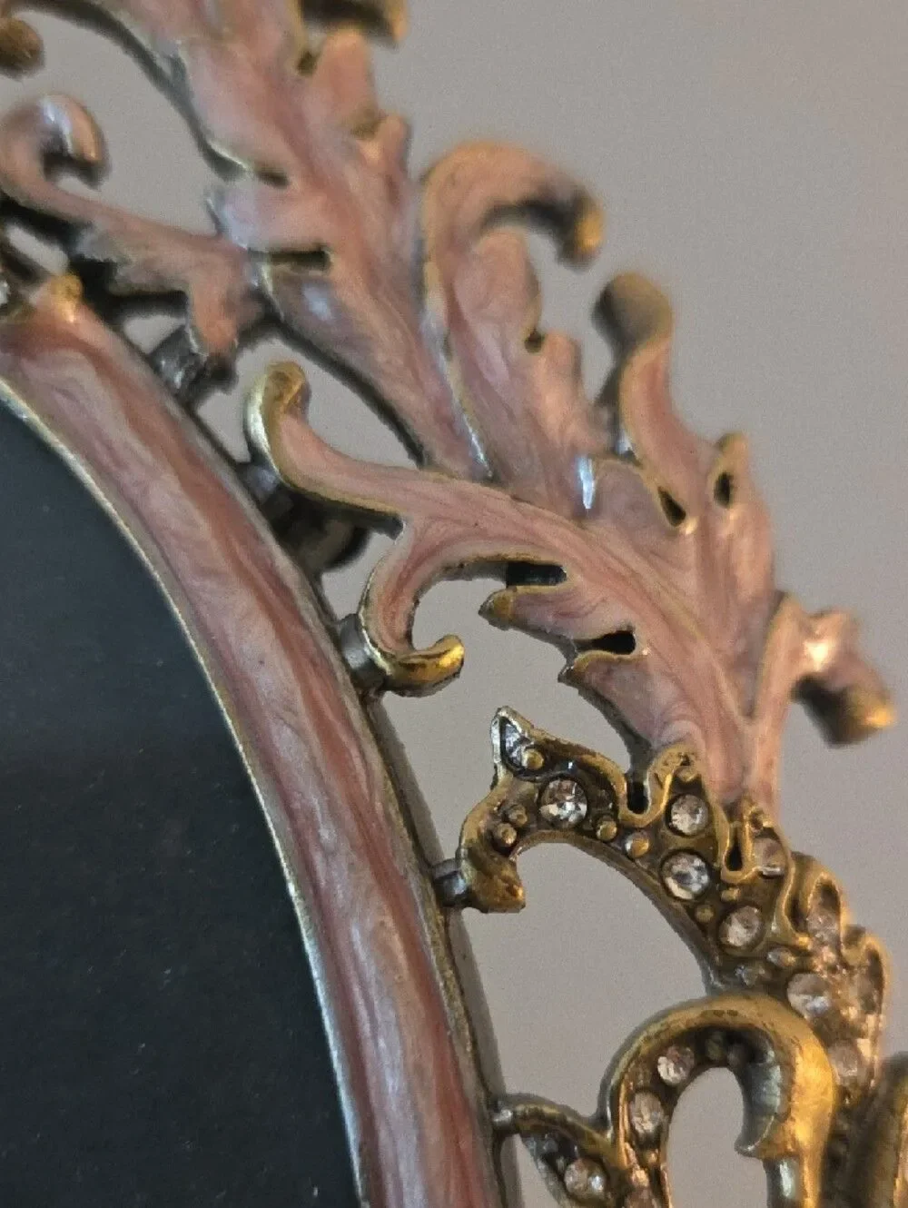 Ornate Oval Decorative Photo Frame